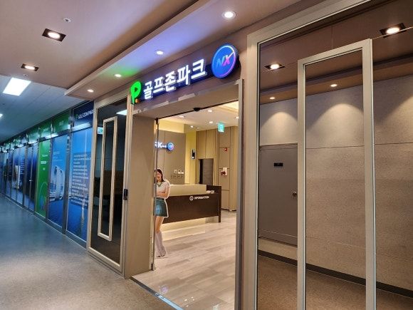 766503
