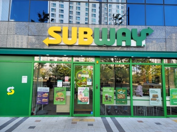 753836